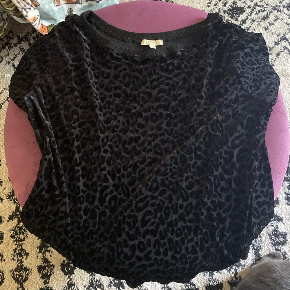 Black Sheer Velvet Burnout Leopard Print Top, size S (oversize)